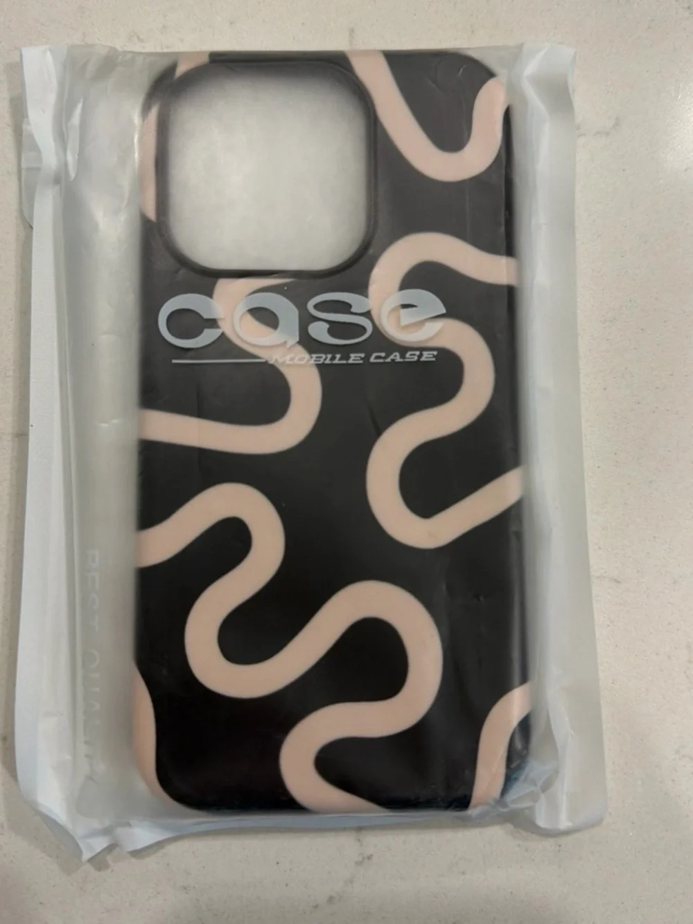 Flewfun IPhone 15 Pro Case - Curved Stripes Black